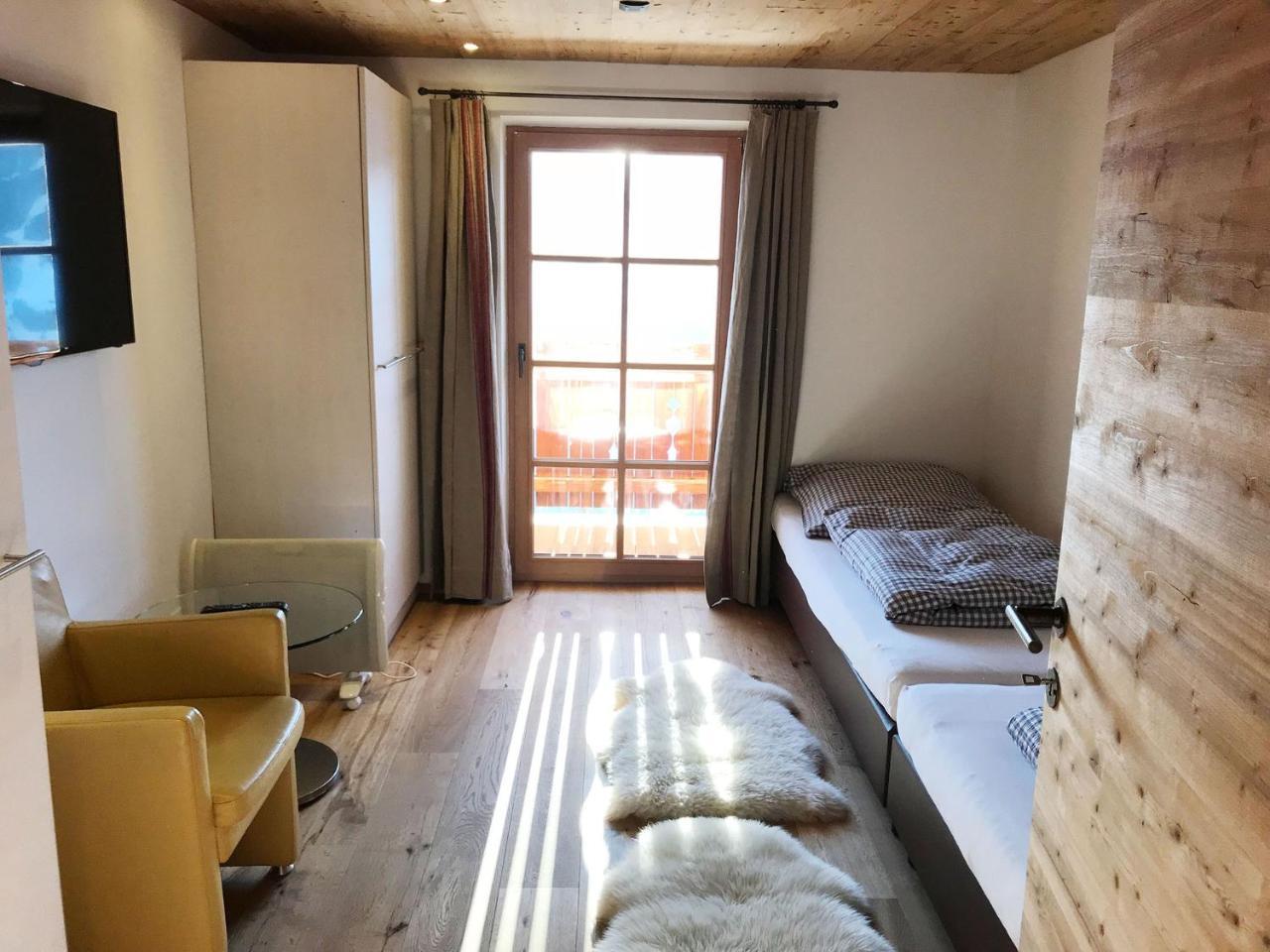 Appartement Almchalet Zillertal à Aschau Im Zillertal Extérieur photo